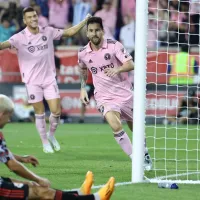 Messi saca jugada del 'Mago' Valdivia para su primer triunfo en MLS