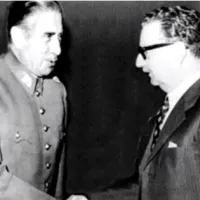 Le quitan a Augusto Pinochet importante distinción en Argentina