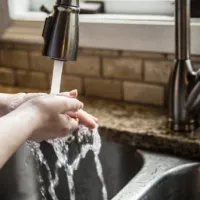 ¿En qué comunas y sectores hay corte de agua?