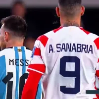 ¡Asqueroso! Jugador de Paraguay le lanza escupo a Messi