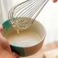 ¿Cómo hacer mayonesa de porotos o garbanzos con aquafaba?