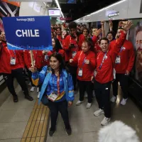 Team Chile llega en Metro a la ceremonia de Santiago 2023