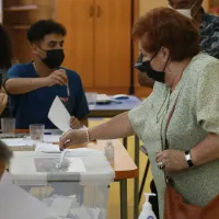 ¿Puedo votar con el carnet vencido? Esto es lo que tienes que saber para las elecciones de diciembre