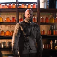 John Wick apicultor: Así es Beekeeper, la nueva película de acción de Jason Statham