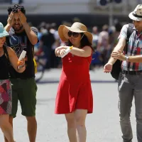 Con temperaturas hasta los 36°C: Emiten aviso por calor extremo en 7 regiones del país