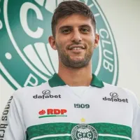 Kuscevic vuelve a entrenar con Coritiba y espera la oferta para regresar a la UC