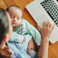 ¿Cuánto dura el prenatal y postnatal? Conoce cómo funciona y los subsidios disponibles