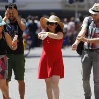 ¡Ola de calor con 37 grados a la sombra! A esta hora será la temperatura máxima en Santiago