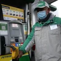 ¿Sube o baja la bencina? Revisa que pasa con el precio de los combustibles esta semana en Chile