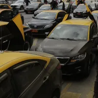 Se suman al paro de micros: Gremio de taxistas se adhieren a la paralización del \&#039;Súper Lunes\&#039;
