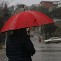 No solo en Santiago: ¿En qué regiones de Chile lloverá este jueves?