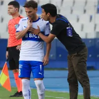 Le ponen la lápida a Nicolás Núñez en la UC: \&#039;Una vergüenza, no llegaron ni al arco\&#039;