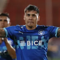 Nicolás Castillo marca un golazo de tiro libre por Universidad Católica