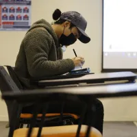 La mayoría estudió con gratuidad: Las carreras cortas mejor pagadas en Chile de IP y CFT