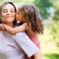 ¿Cuándo es el Día del Padre y de la Madre en Chile? Fechas y cuánto tiempo falta