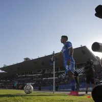 Lucas Assadi se queda abajo del avión y Universidad de Chile no contará con él ante Cobreloa