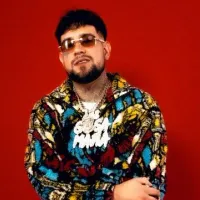 Julianno Sosa vuelve a la música tras incidente y lanza \&#039;Carro Re Kl\&#039; junto a Pailita