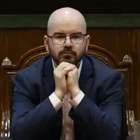 Diputados de la UDI perderán el 6% de su sueldo por carta contra Giorgio Jackson