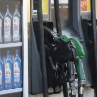 ¿Cuándo cambia de precio la bencina? Ya hay fecha para la variación del combustible