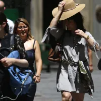 Tres bonos para mujeres a los que puedes acceder durante el mes de mayo en Chile