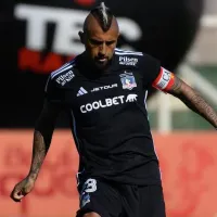 Arturo Vidal lleva por primera vez de manera oficial la jineta de capitán de Colo Colo