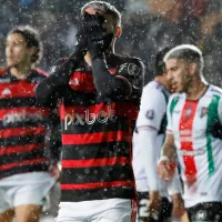 Palestino aún le pena a Flamengo: Hinchas le tiran maiz y huevos a sus jugadores