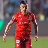 Charles Aránguiz vuelve a jugar con Inter de Porto Alegre y hace historia