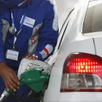 ¿Sube o baja el precio de la bencina? Revisa cuándo cambia el costo de los combustibles