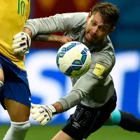 Arquero peruano asegura ser mejor que Claudio Bravo por lejos: \&#039;No me gusta su forma de tapar\&#039;
