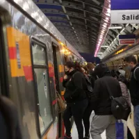 ¿Cómo funcionará el Metro este jueves? Informan cómo operará por las lluvias en Santiago