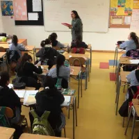 ¿Cuándo vuelven las clases en Chile? Revisa cuánto durará la suspensión en los colegios