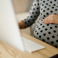 Asignación Maternal: ¿Cuántos meses de embarazo hay que tener para recibir el pago?