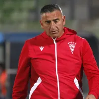 Jaime García se enoja y le mete larga charla a los árbitros tras el empate de Santiago Wanderers