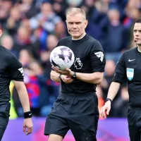 ¿Aplicable en Chile? Árbitros de la Premier League deberán revelar de qué equipo son hinchas