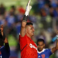 Marcelo Díaz lidera el grupo de U de Chile en visita a Cristóbal Campos: \&#039;Es fuerte\&#039;