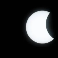 Justo en Fiestas Patrias: ¿Se podrá ver en Chile el eclipse parcial de Luna y cuándo es?