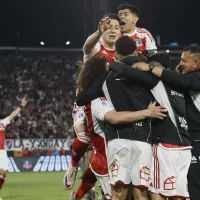 Jorge Almirón le echa la culpa a los hinchas de Colo Colo y el estadio lleno de la remontada contra Audax