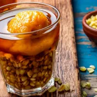 ¿Cómo se hace el mote con huesillo? Receta chilena fácil