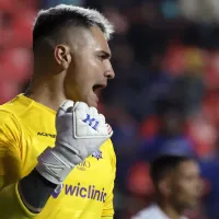 Espectacular apoyo de los hinchas de San Antonio Unido con Cristóbal Campos