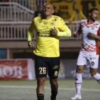 Chupete Suazo anuncia fecha de su retiro del fútbol