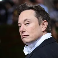 Elon Musk pone la mira en el Liverpool y enciende las alarmas de los gigantes de la Premier League
