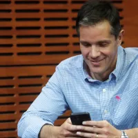 Periodista dice que Michael Clark echa pie atrás en adquisición de acciones de Azul Azul y le da la razón a CMF