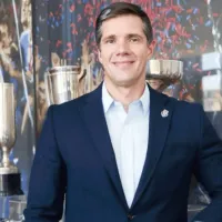 Michael Clark contragolpea por acusación en su contra: ＂Si la querella es calumniosa, se comete un delito＂