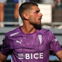 ¡Van por otro arquero! La UC sale al mercado ante inesperada lesión de Thomas Gillier