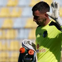 “Casi pierdo un dedo por eso”: Peranic barre con su ex DT tras polémica acusación en el fútbol chileno