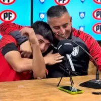 Aguante el profe: Jaime García se pone tierno con juvenil de Huachipato tímido en conferencia de prensa