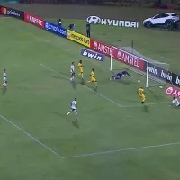 De Tezanos cuestiona el gol de Isla y Colo Colo contra Bucaramanga: “Me quedan dudas si la pelota entró”