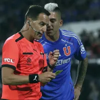 Gonzalo Jara le tira las orejas a Leandro Fernández en U de Chile: “Se saca solo, todo el tiempo…”