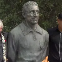 ¡David Arellano vigila la puerta del Monumental! Colo Colo revela la estatua a su gran ídolo en el centenario