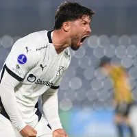 Sólo le mostraron tarjeta amarilla: Felipe Loyola pega monumental patada en Sudamericana